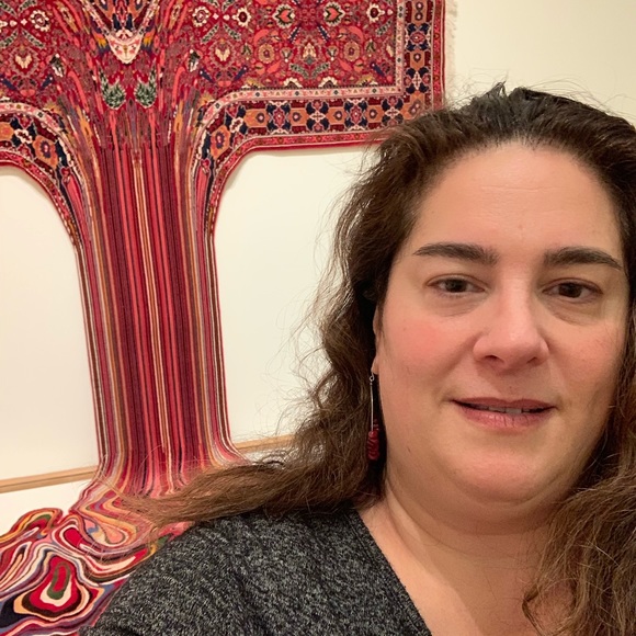 Meet your Posher, Hillary - Picture 1 of 1